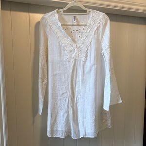 White Lace Trim Tunic Top/swimsuit cover-up